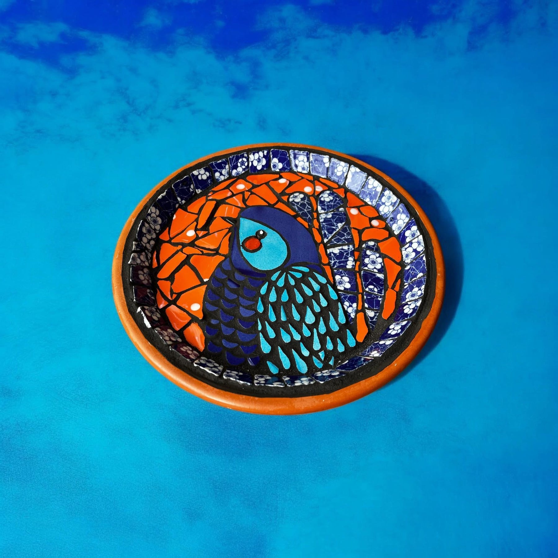 Mosaic Birdbath. Blue Wren.