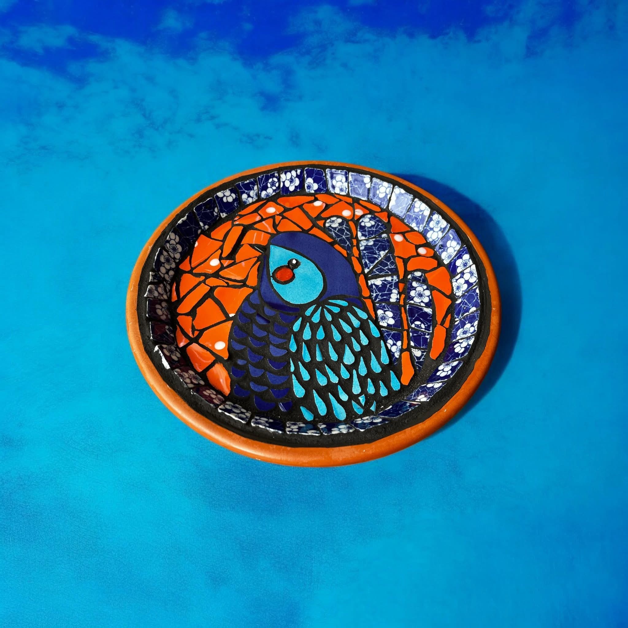 Mosaic Birdbath. Blue Wren.