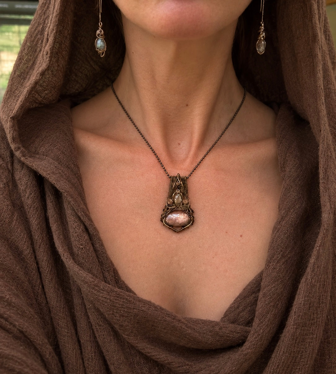 Natural Sunstone Citrine copper crystal pendant