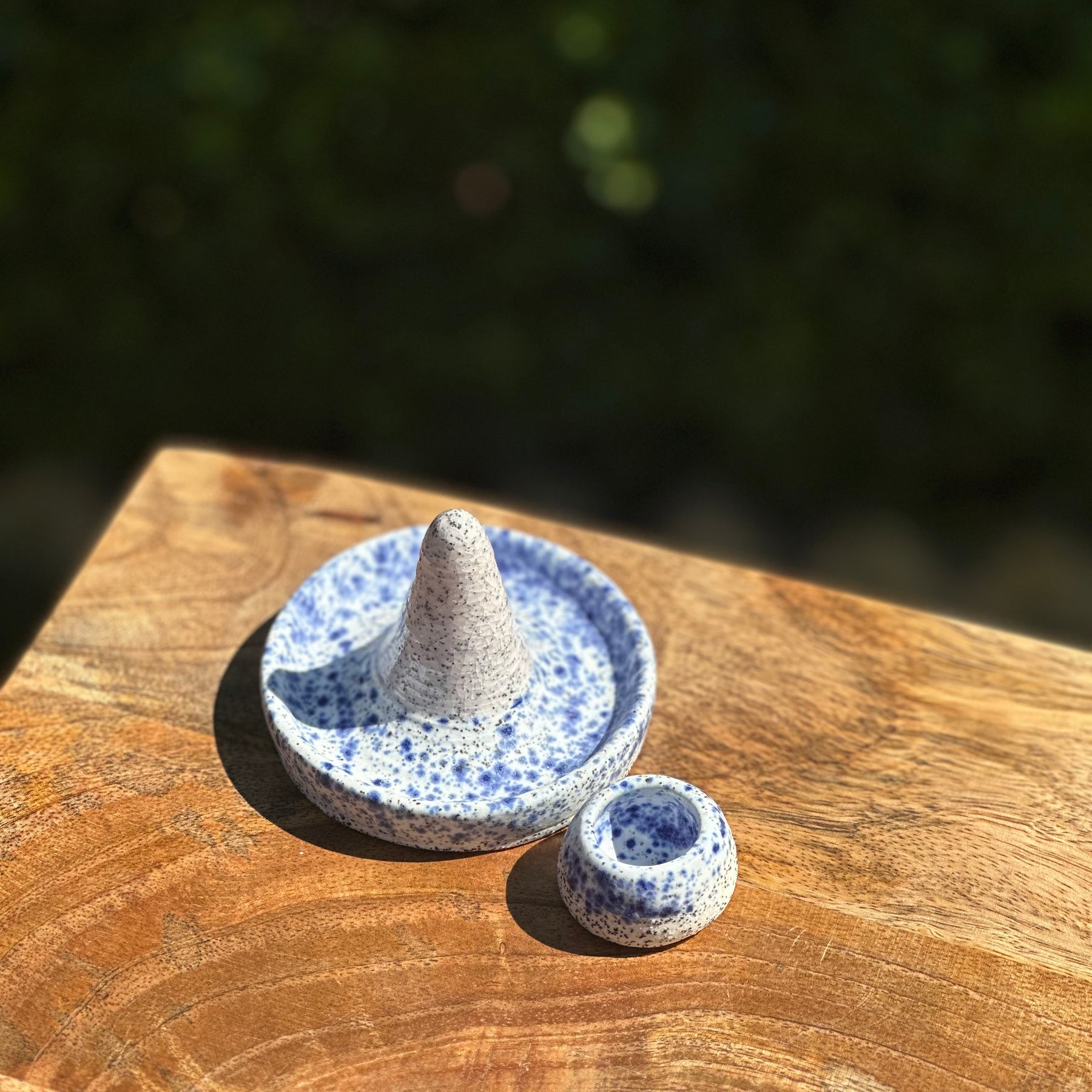 A Ring Holder and Earring Thumb Pot Set