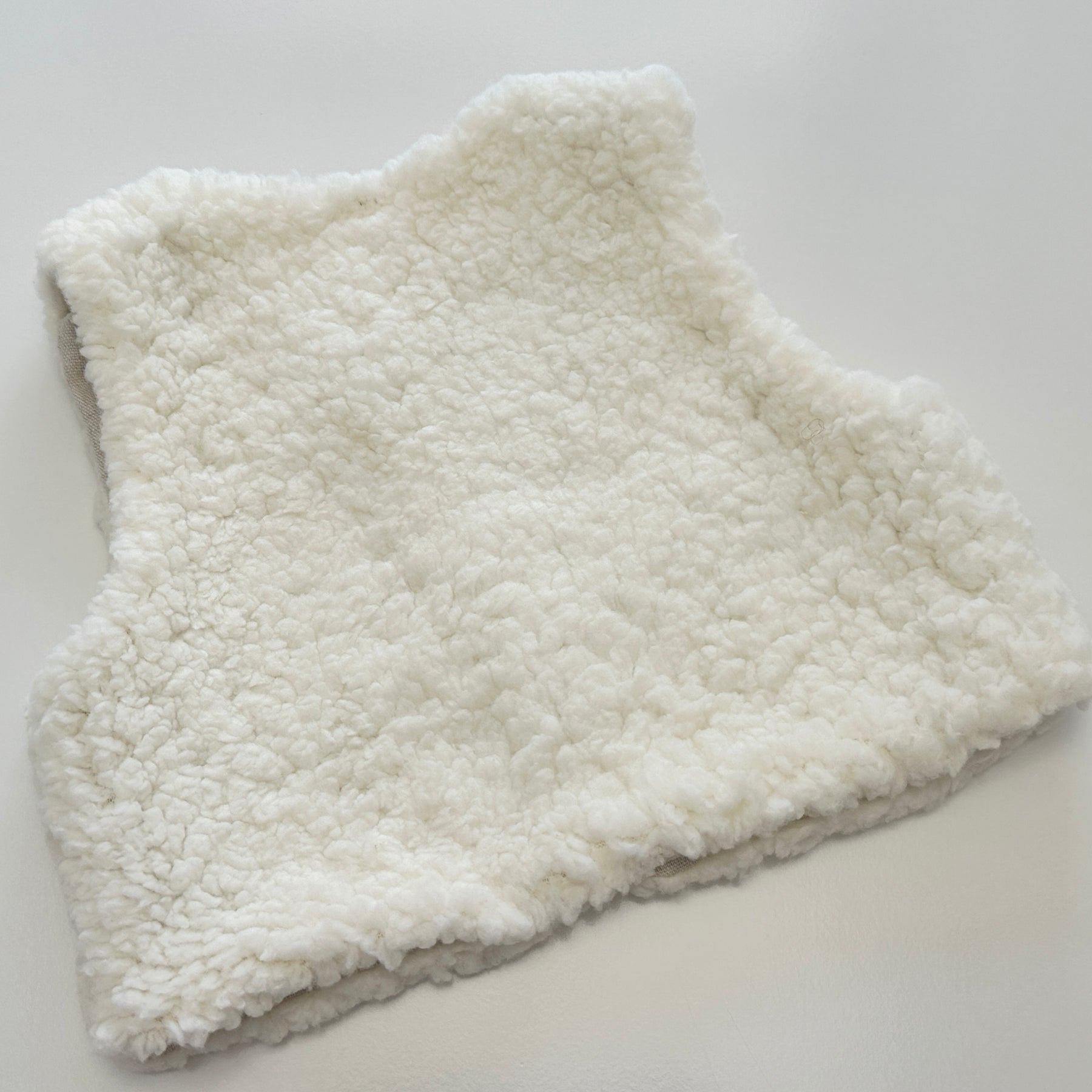 Sherpa vest in snow
