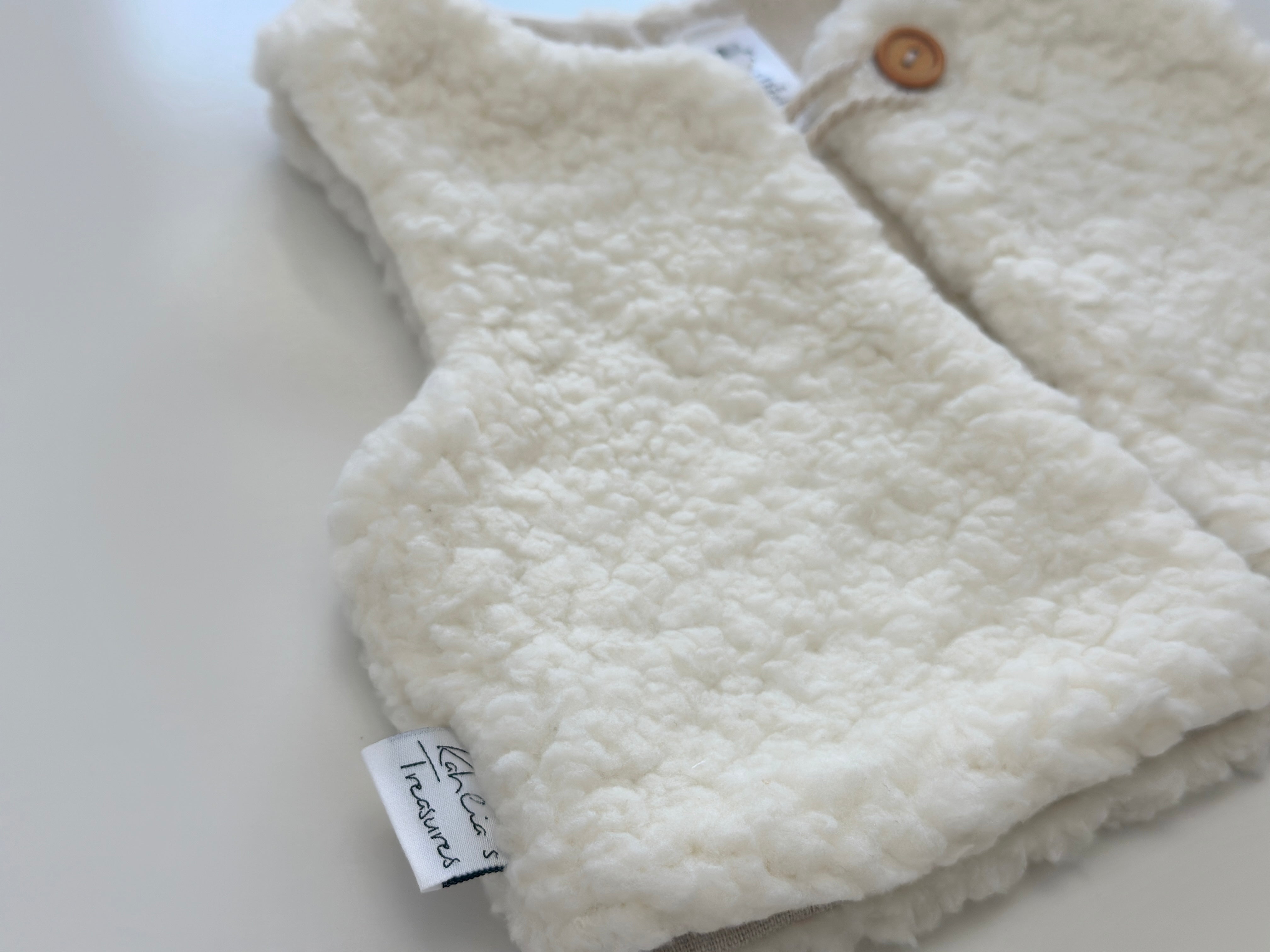 Sherpa vest in snow
