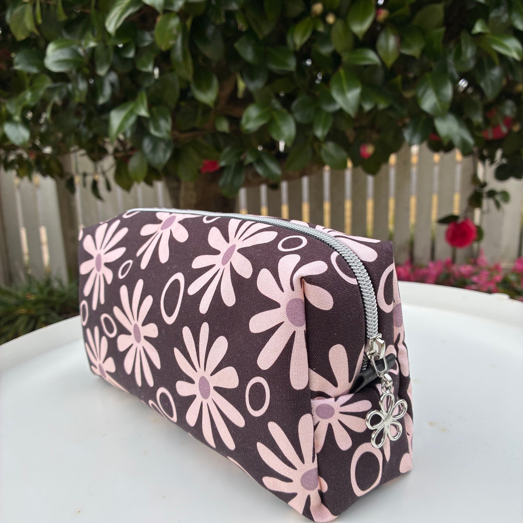Bilby Pouch - Black Funky Daisies lined with Leaves (Anzela Simcock)