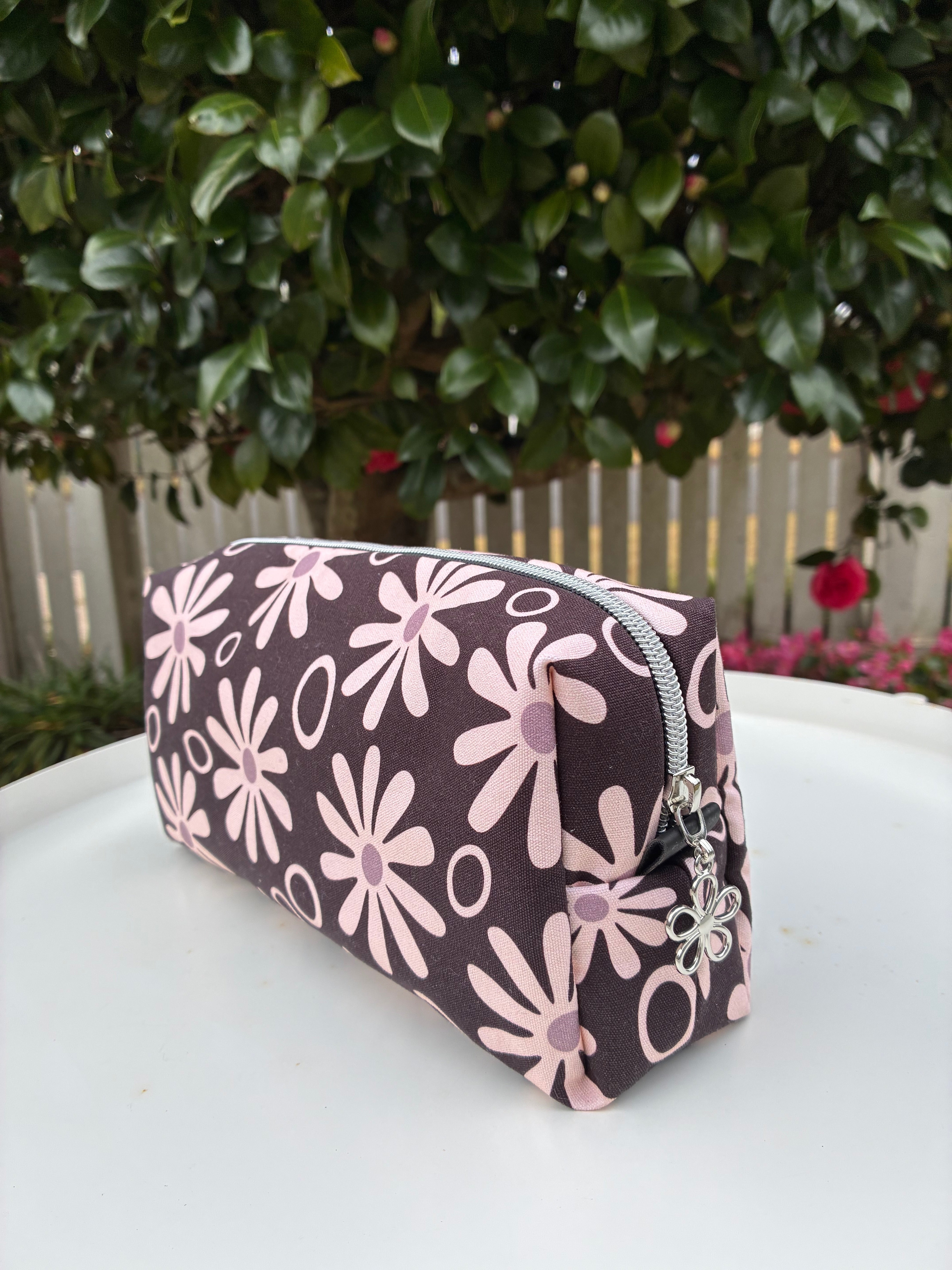 Bilby Pouch - Black Funky Daisies lined with Leaves (Anzela Simcock)