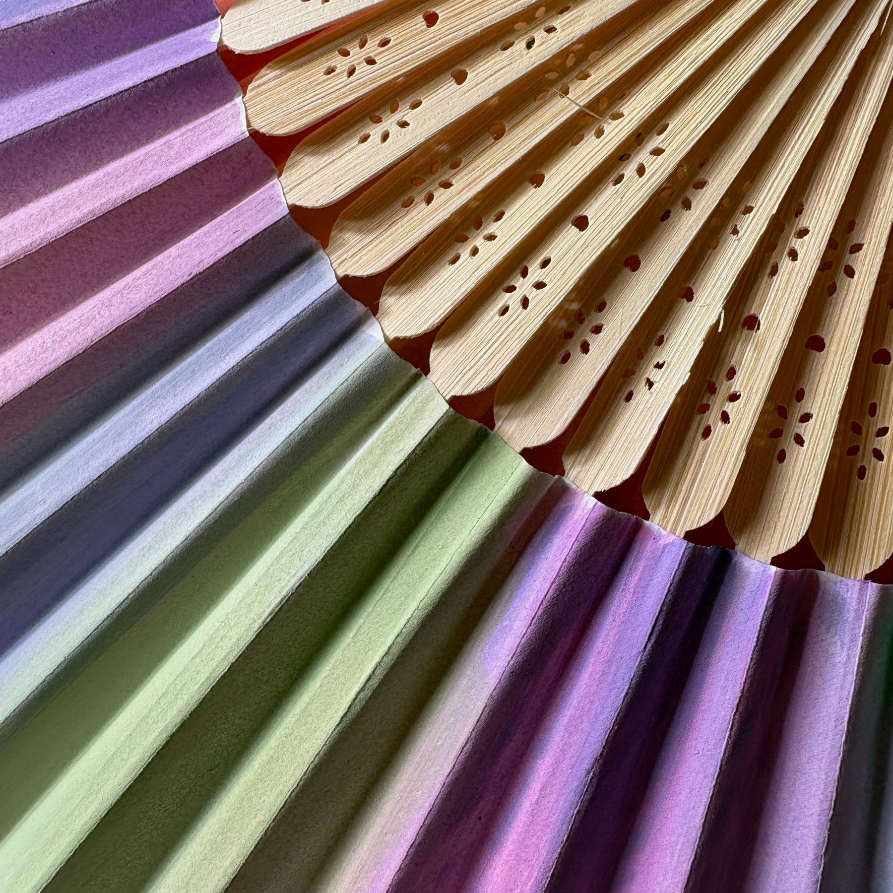 Handpainted fans for you or for an event, wedding or party!