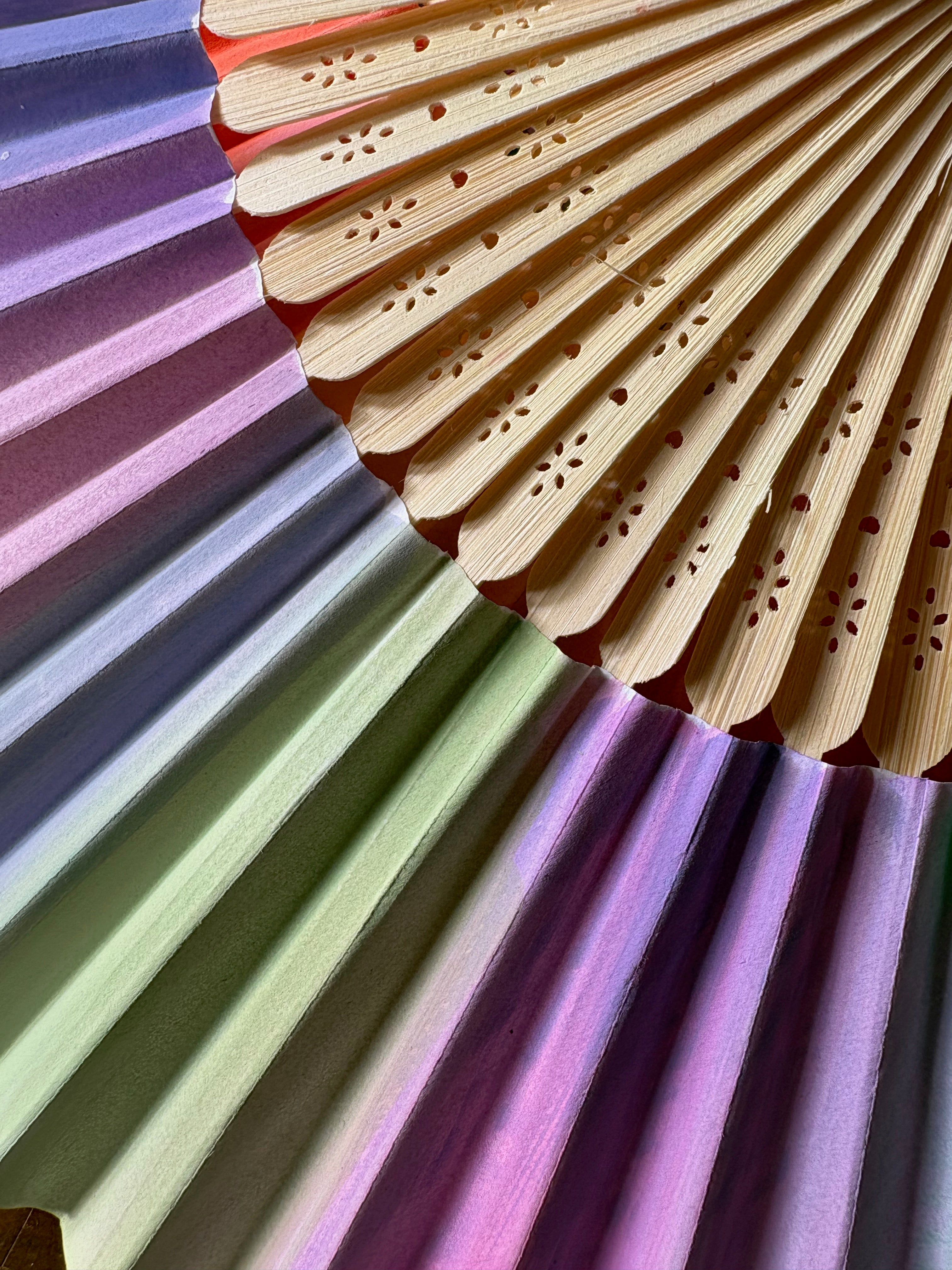 Handpainted fans for you or for an event, wedding or party!
