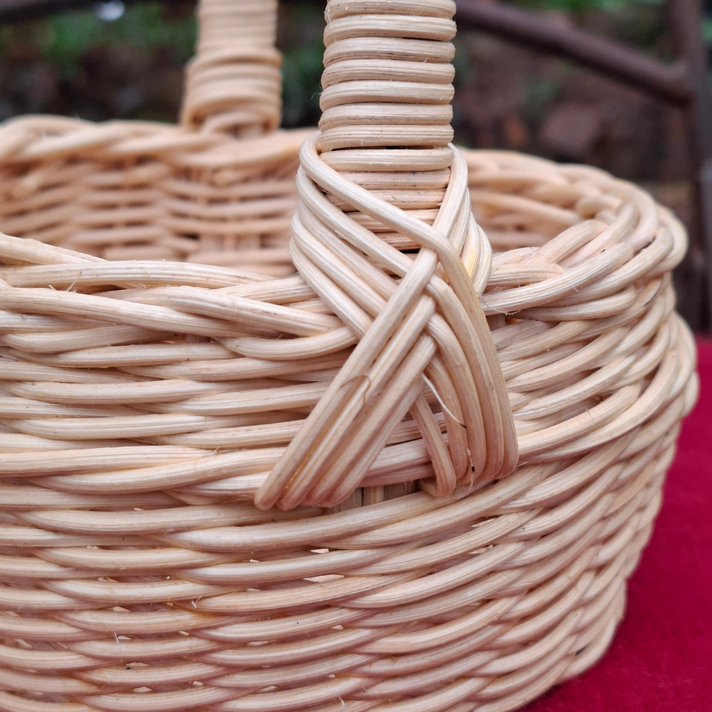 Small handled basket