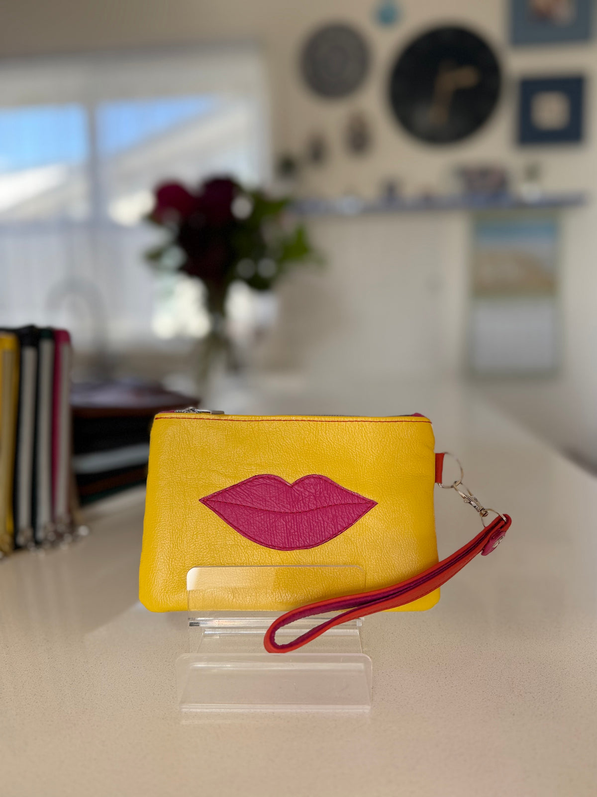 Leather pouch/ wristlet clutch ‘Lippy’