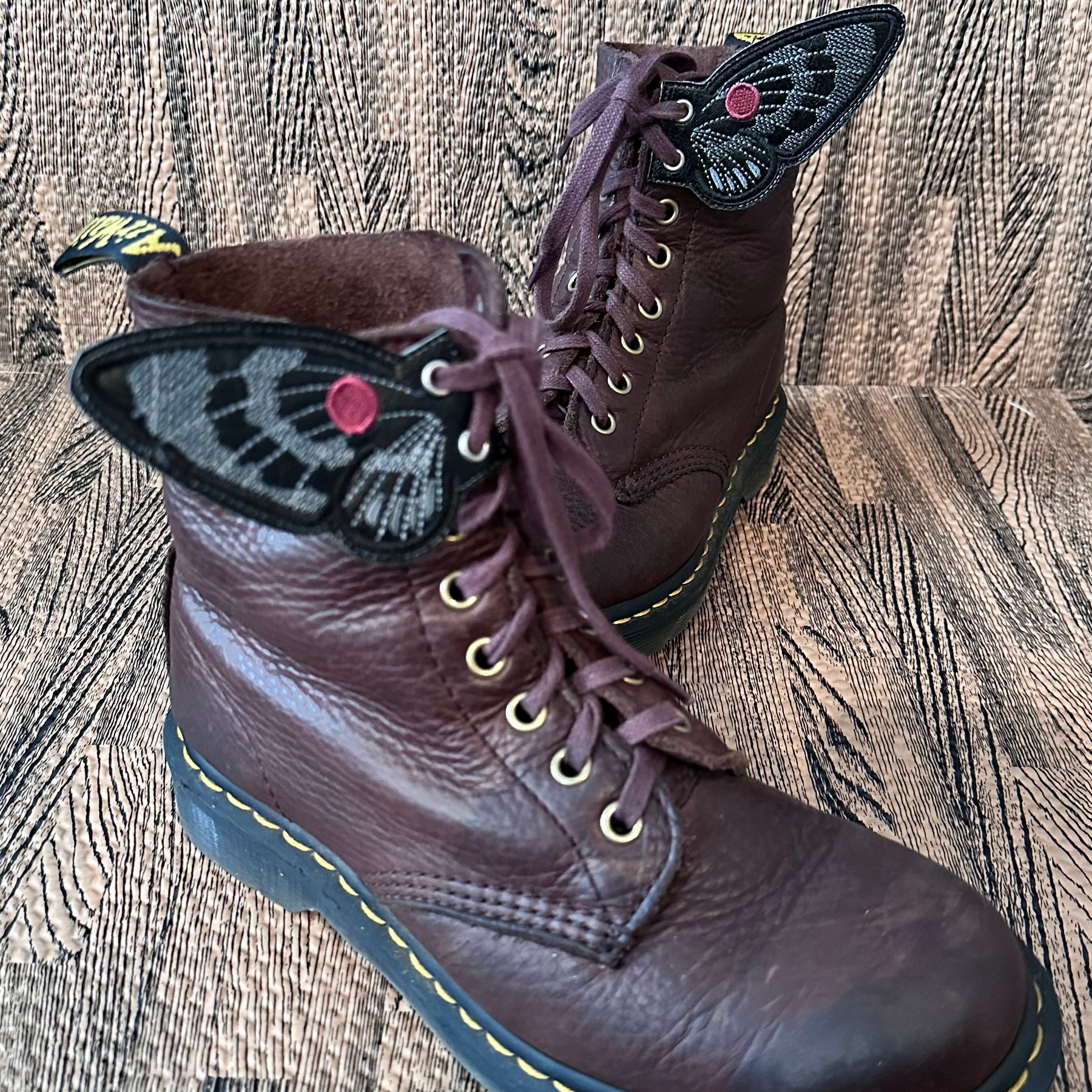 Shoe Wings