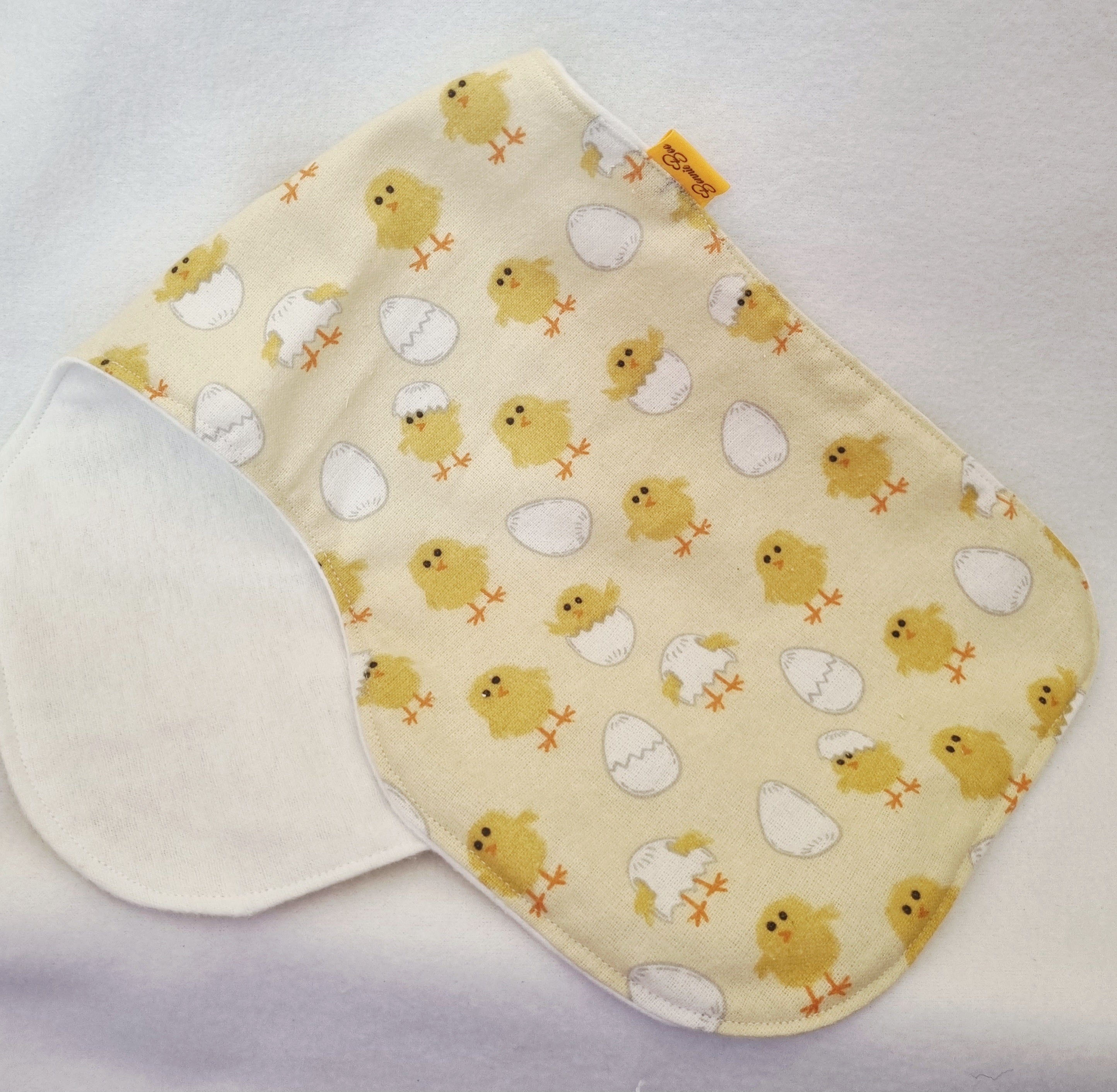 Handmade – Little Yellow Chicken - 4-piece Baby Shower set - BB004