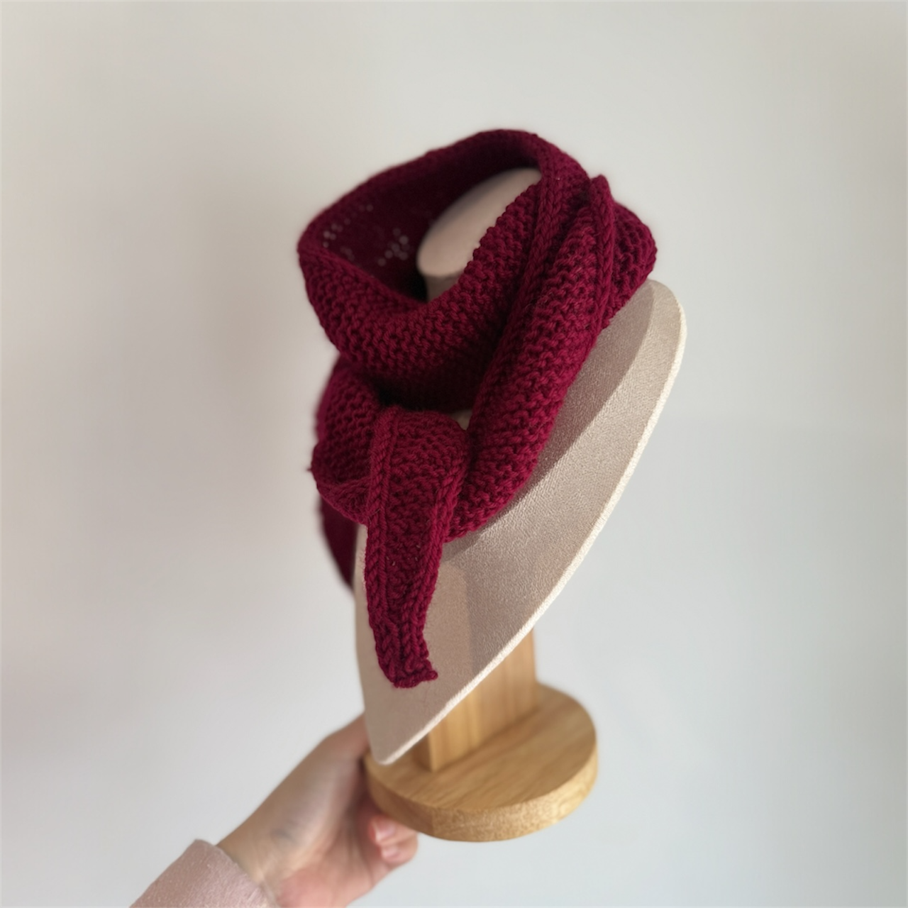 Sophie scarf in burgundy red