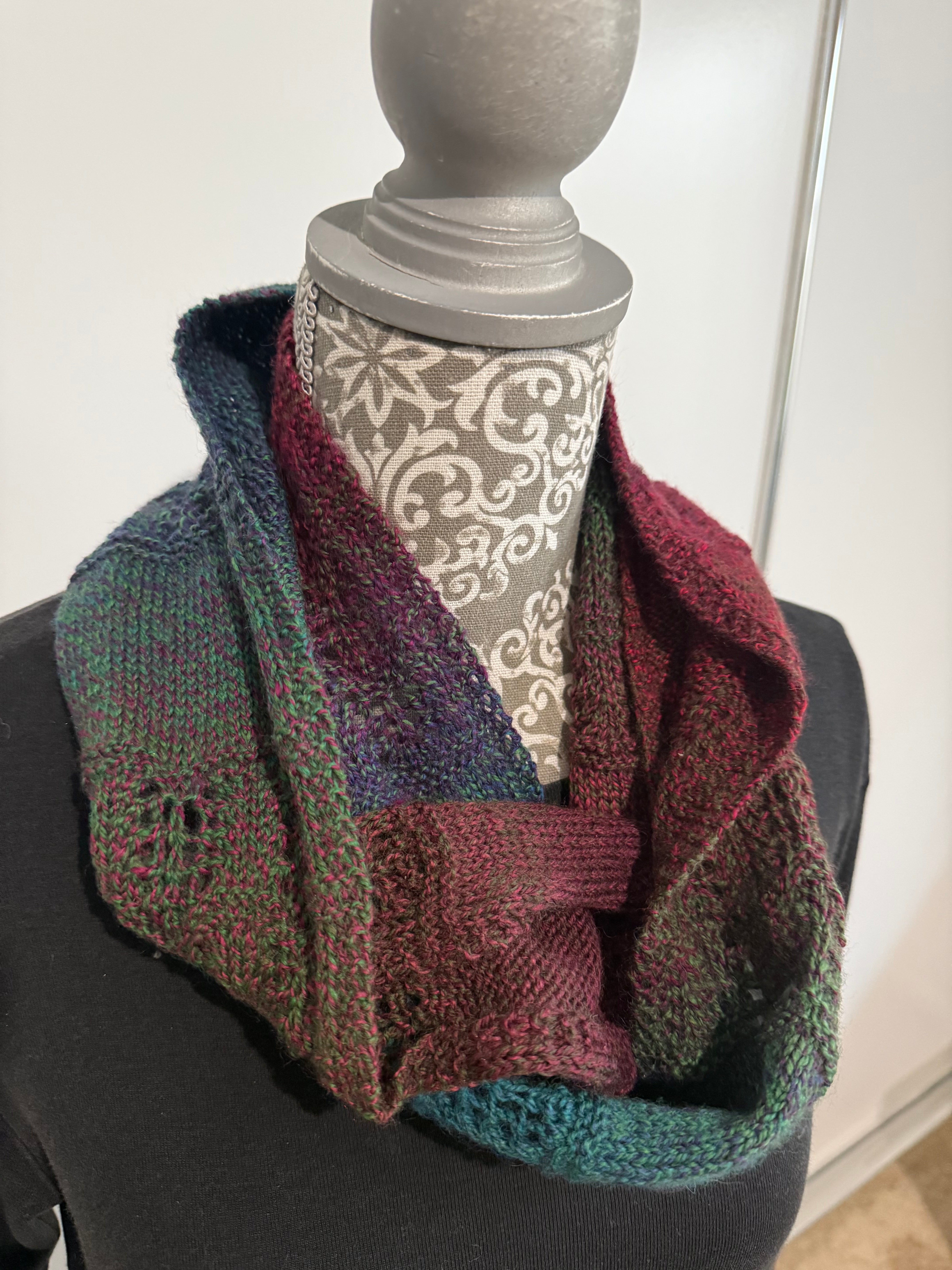Tonal coloured Cowl