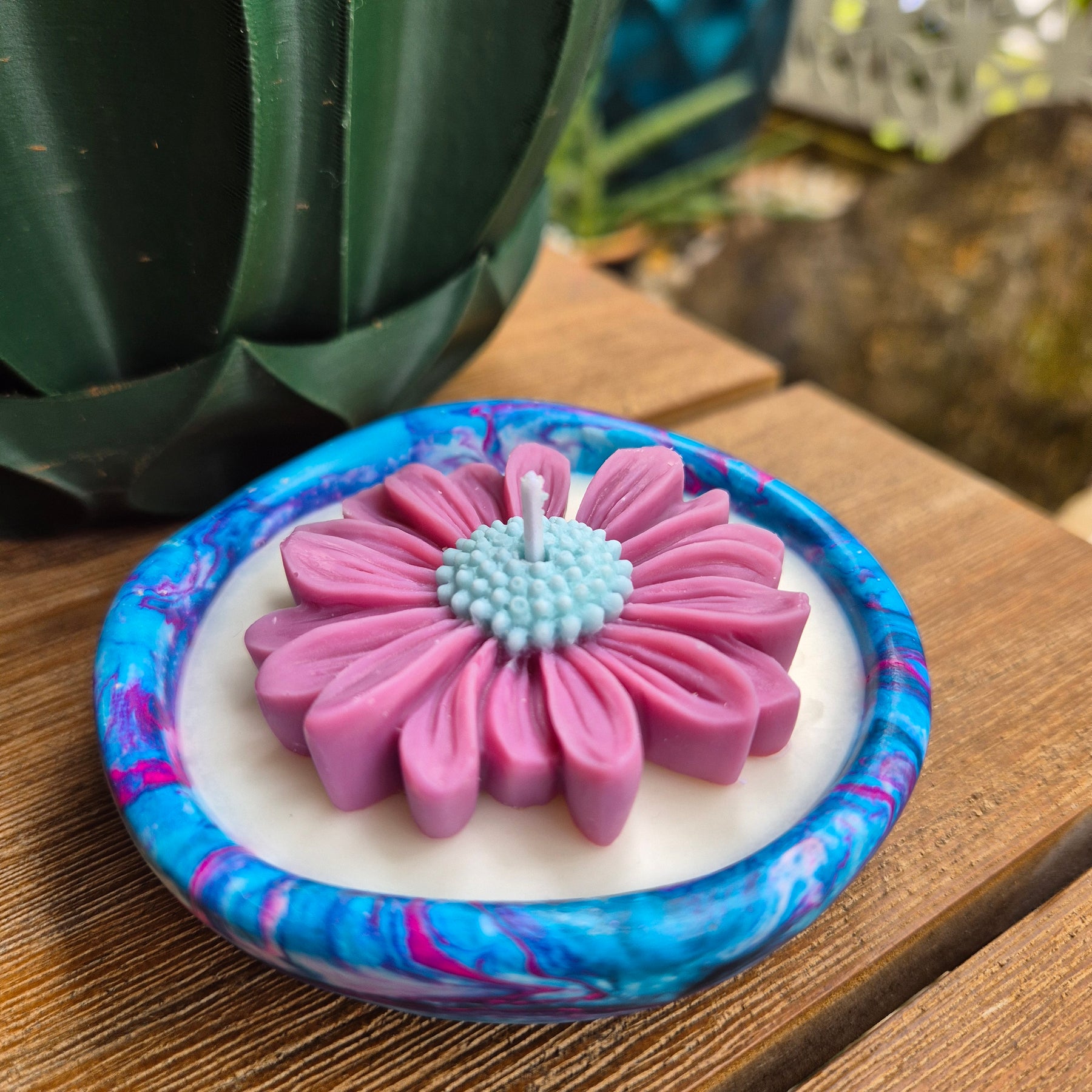 Scented organic shaped concrete bowl candle with black raspberry lime