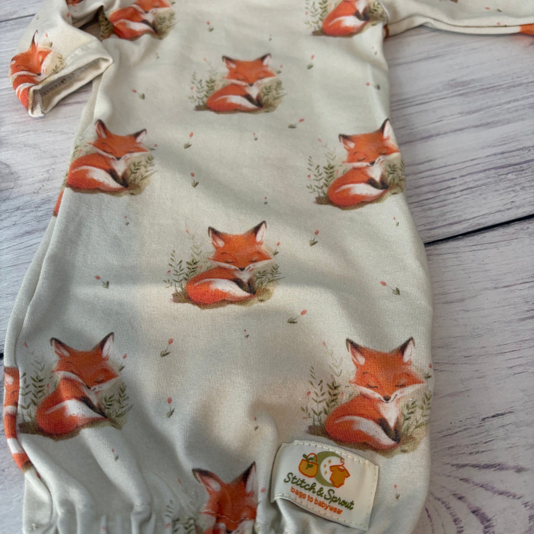 Sleeping Fox Babies Gown Premmie size 0000