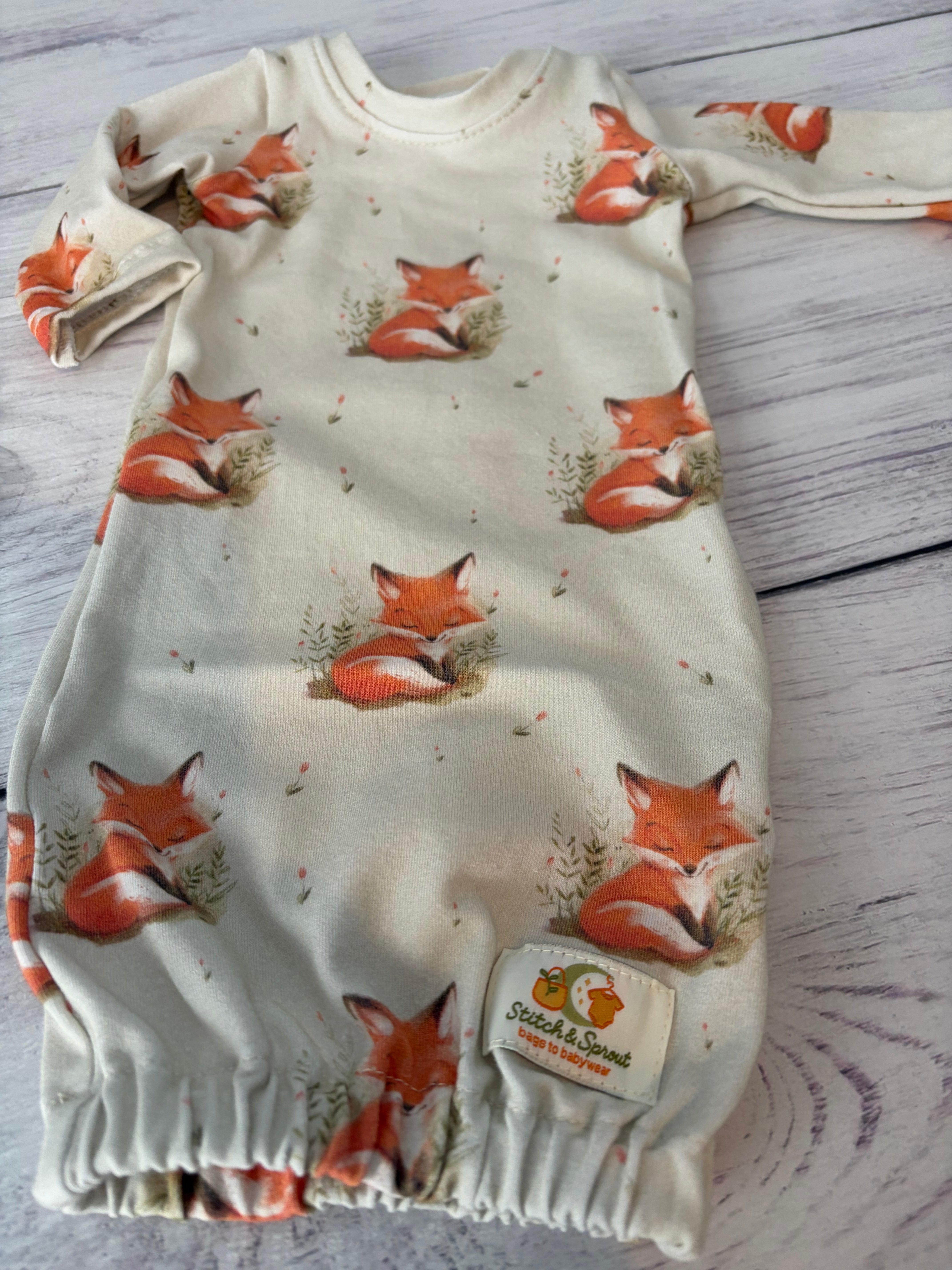 Sleeping Fox Babies Gown Premmie size 0000
