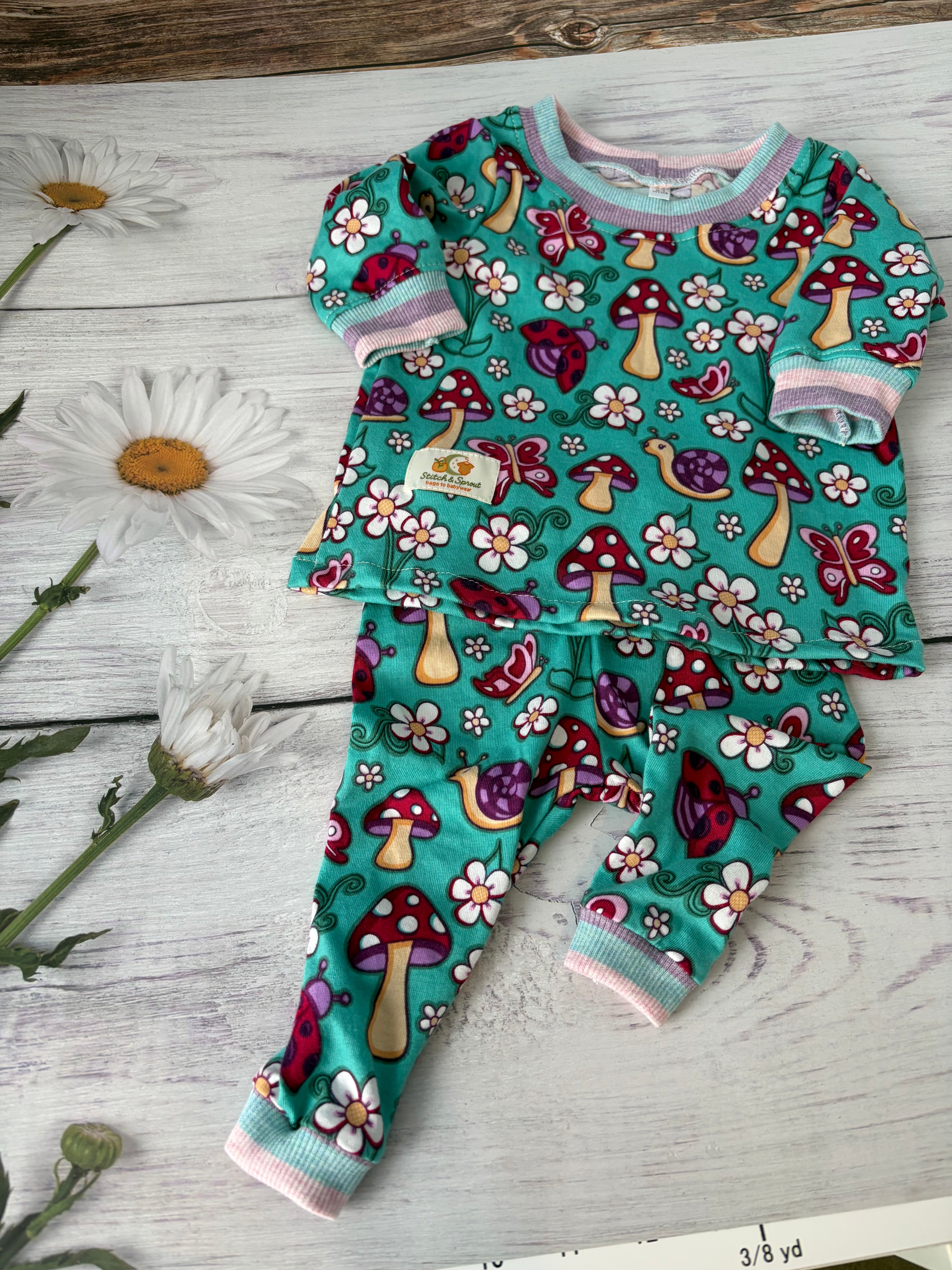 TOADSTOOL PARTY PJ’s 0-3 months