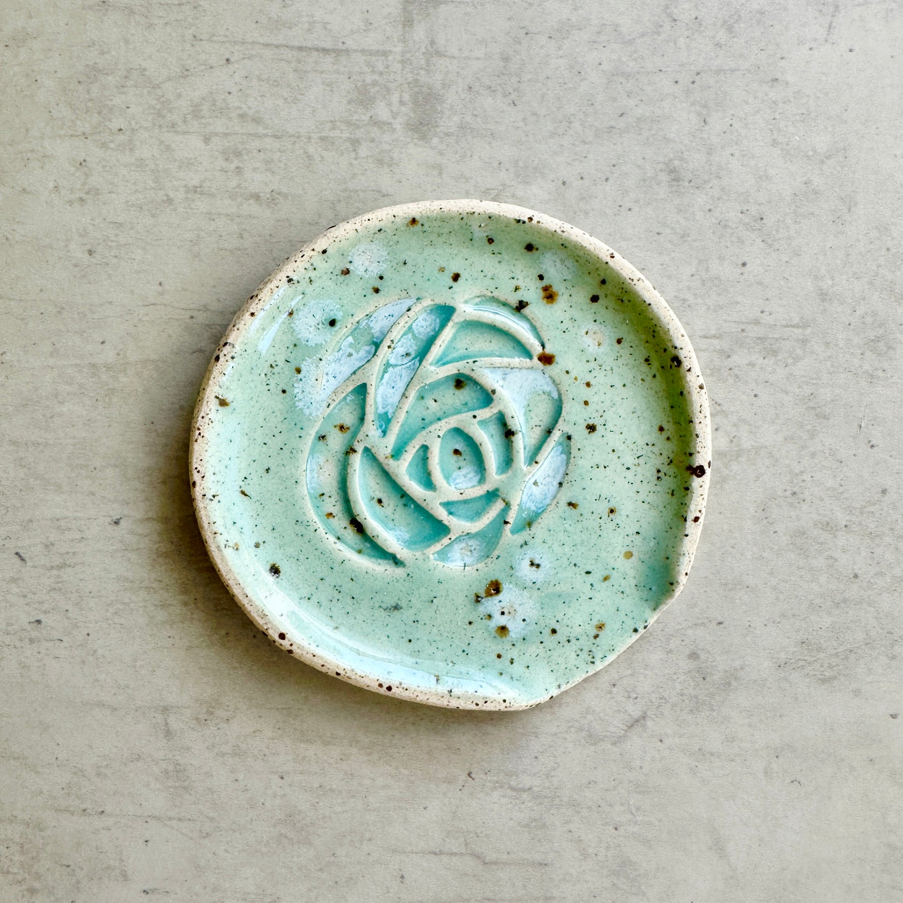 'BEST TEAS' TEASPOON RESTS I Cream Speckled Clay
