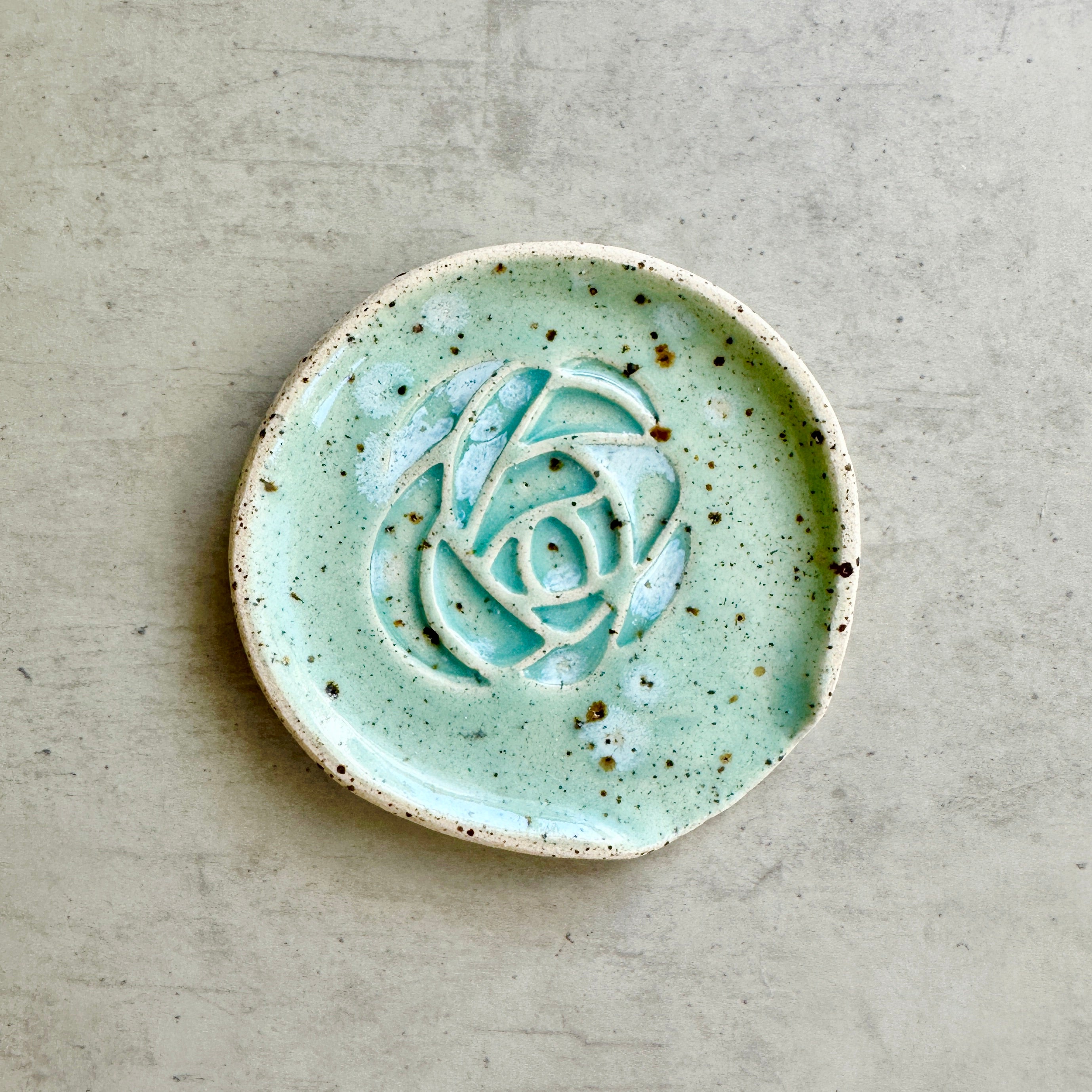 'BEST TEAS' TEASPOON RESTS I Cream Speckled Clay