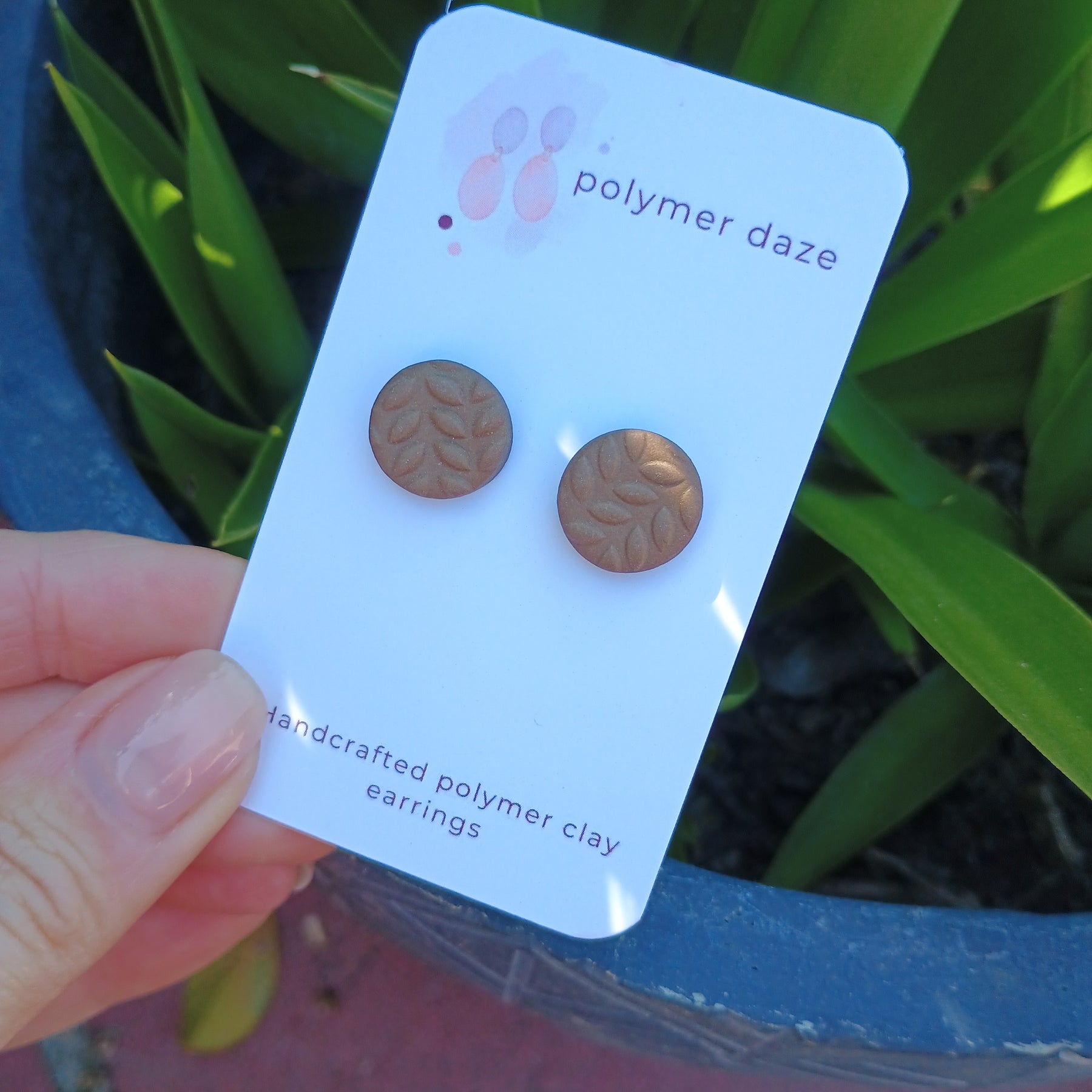 Neutral knit stud earrings