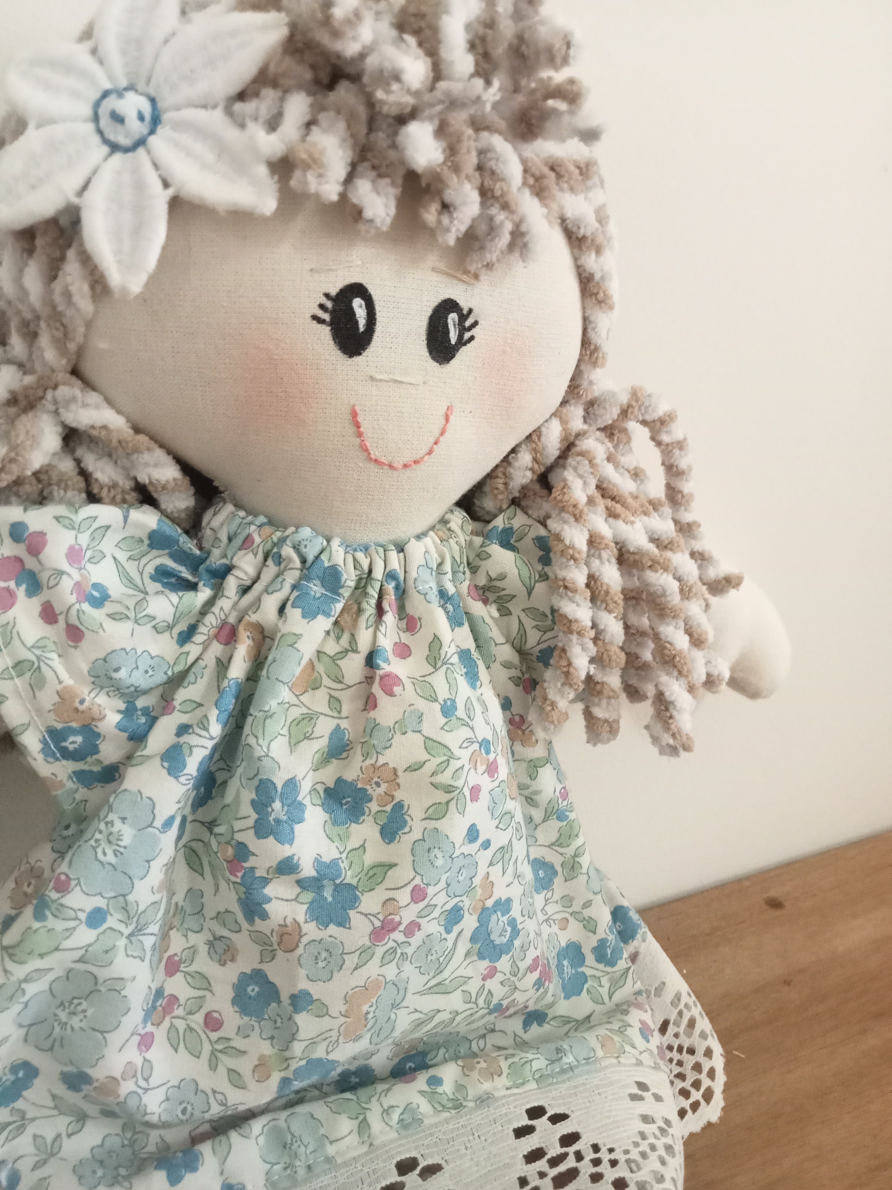 Rag Doll / Happy doll - Blue Bell