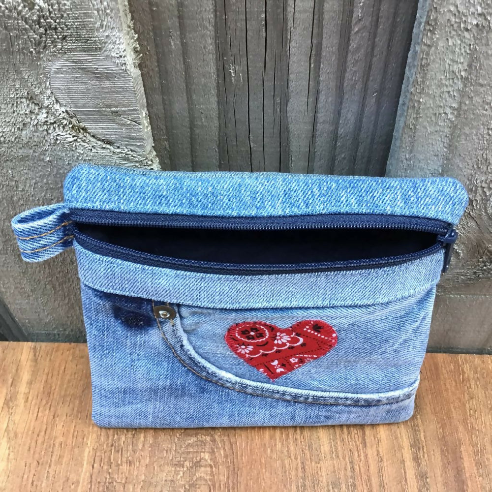 upcycled_denim_purse_43e