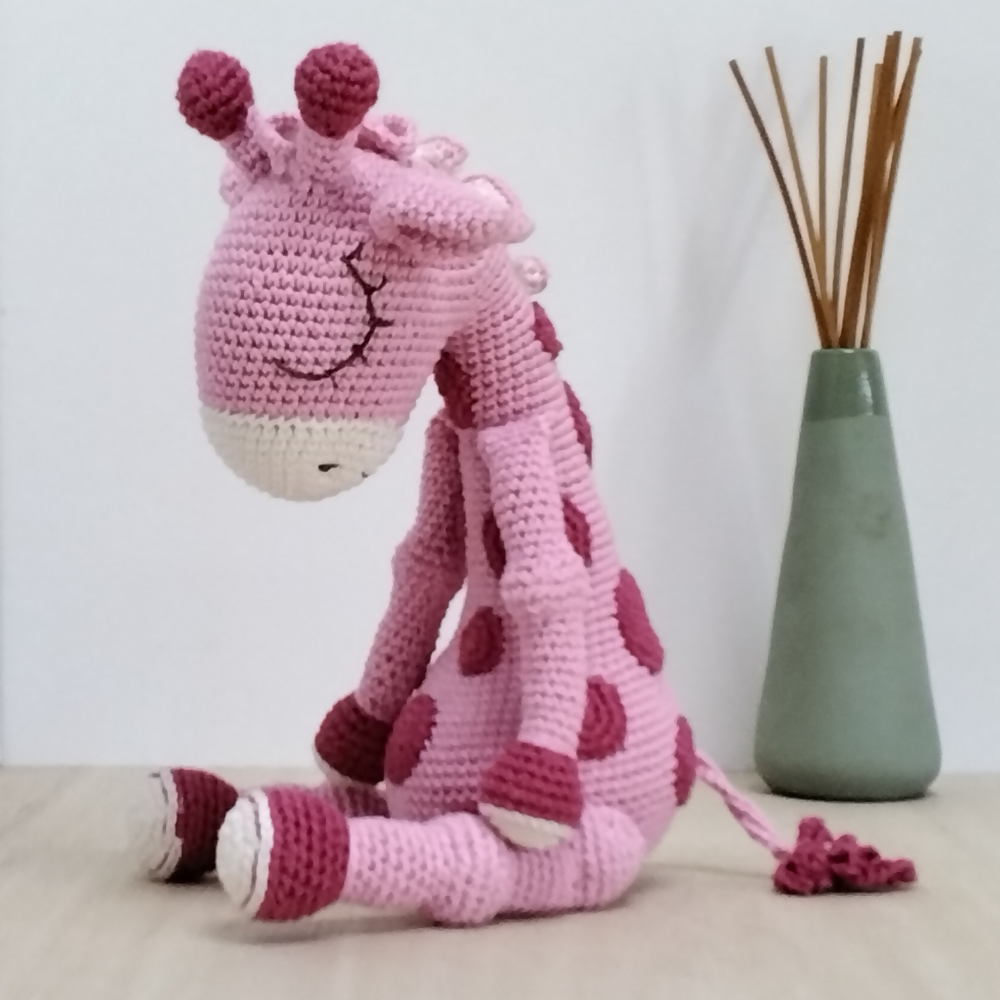 Pink-sleepy-giraffe-left-Australian-made-watch-the-birdy-crochet