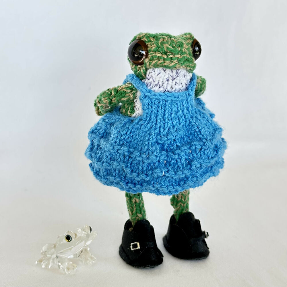 Little Knitted Frog in Bee Sweater