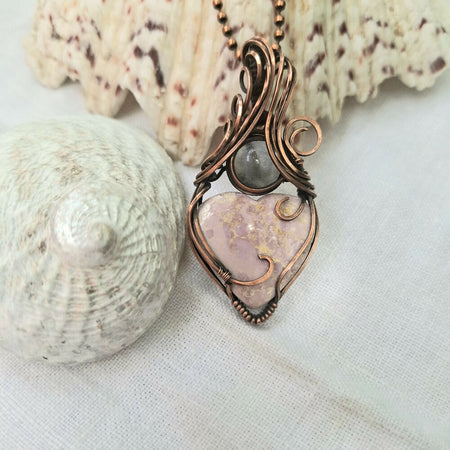 Phosphosiderite heart with Aquamarine accent in Copper with chain