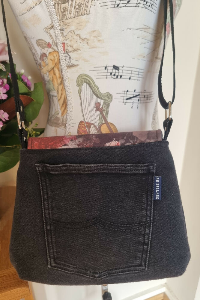 Upcycled mini messenger bag - black & dusty pink flowers