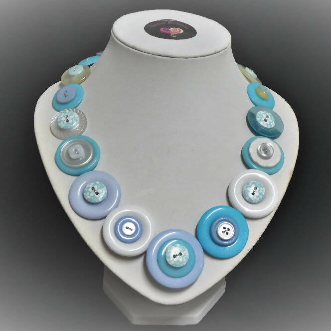 Blue button necklace and earrings, Blue Daisy,