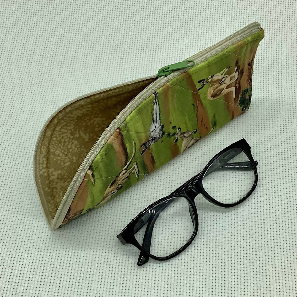 Kangaroos, Emus curved top zip pouch for glasses, phones, handbag organiser, etc.