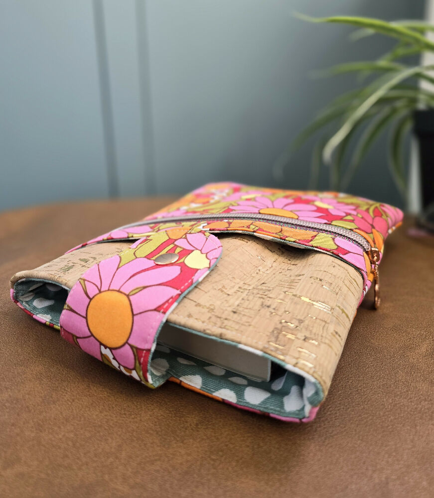 Book sleeve. Retro flowers. Padded book cover.
