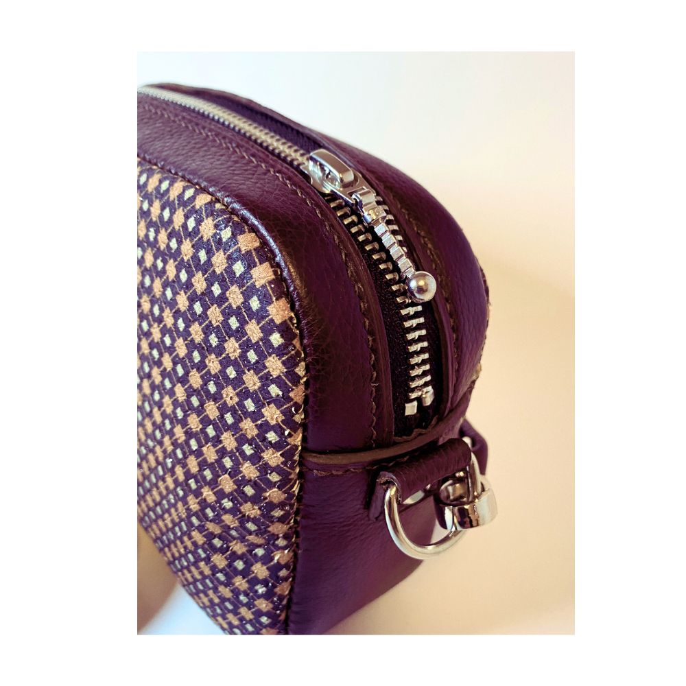 Brown & coffee checked camera bag