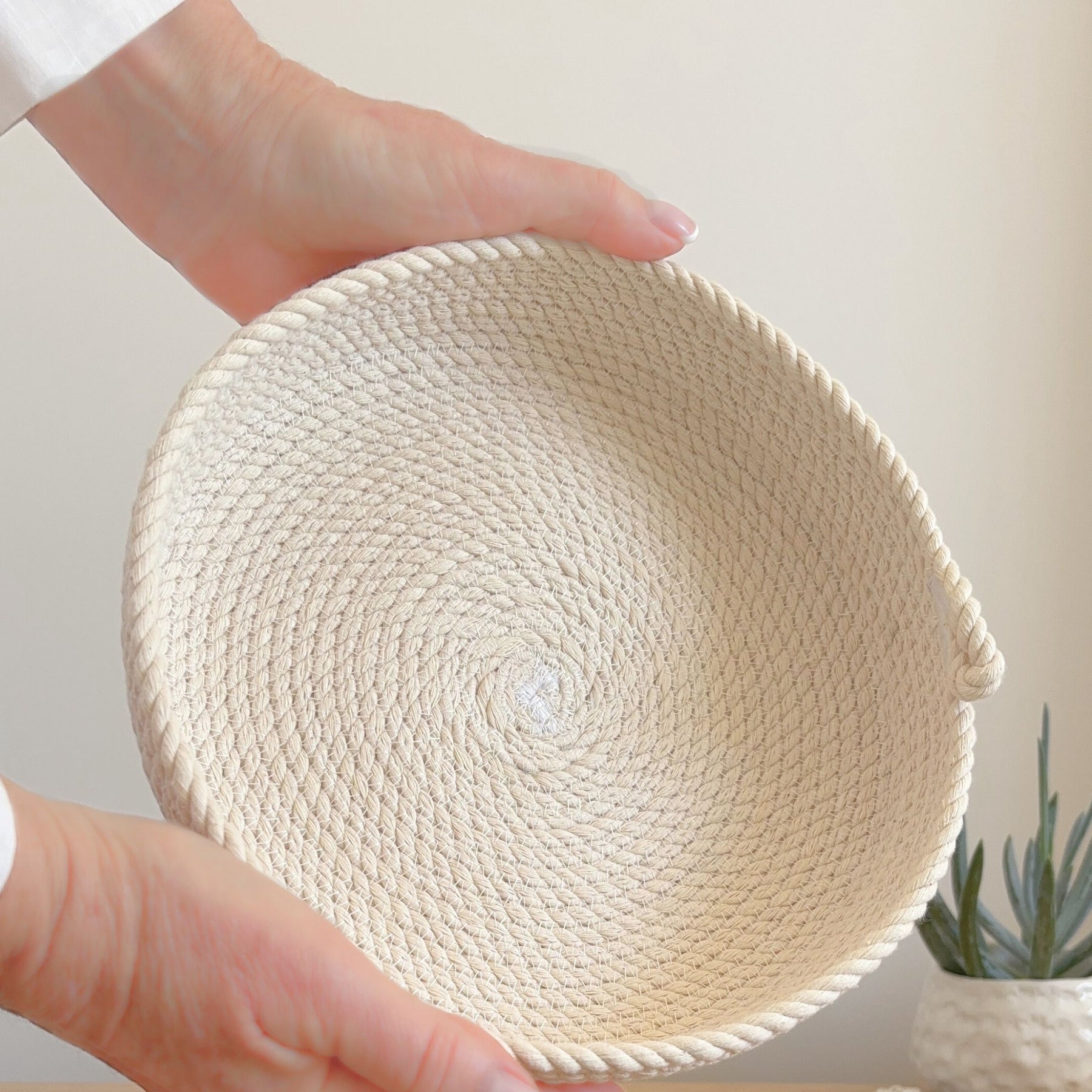 Shallow Rope Basket - Large