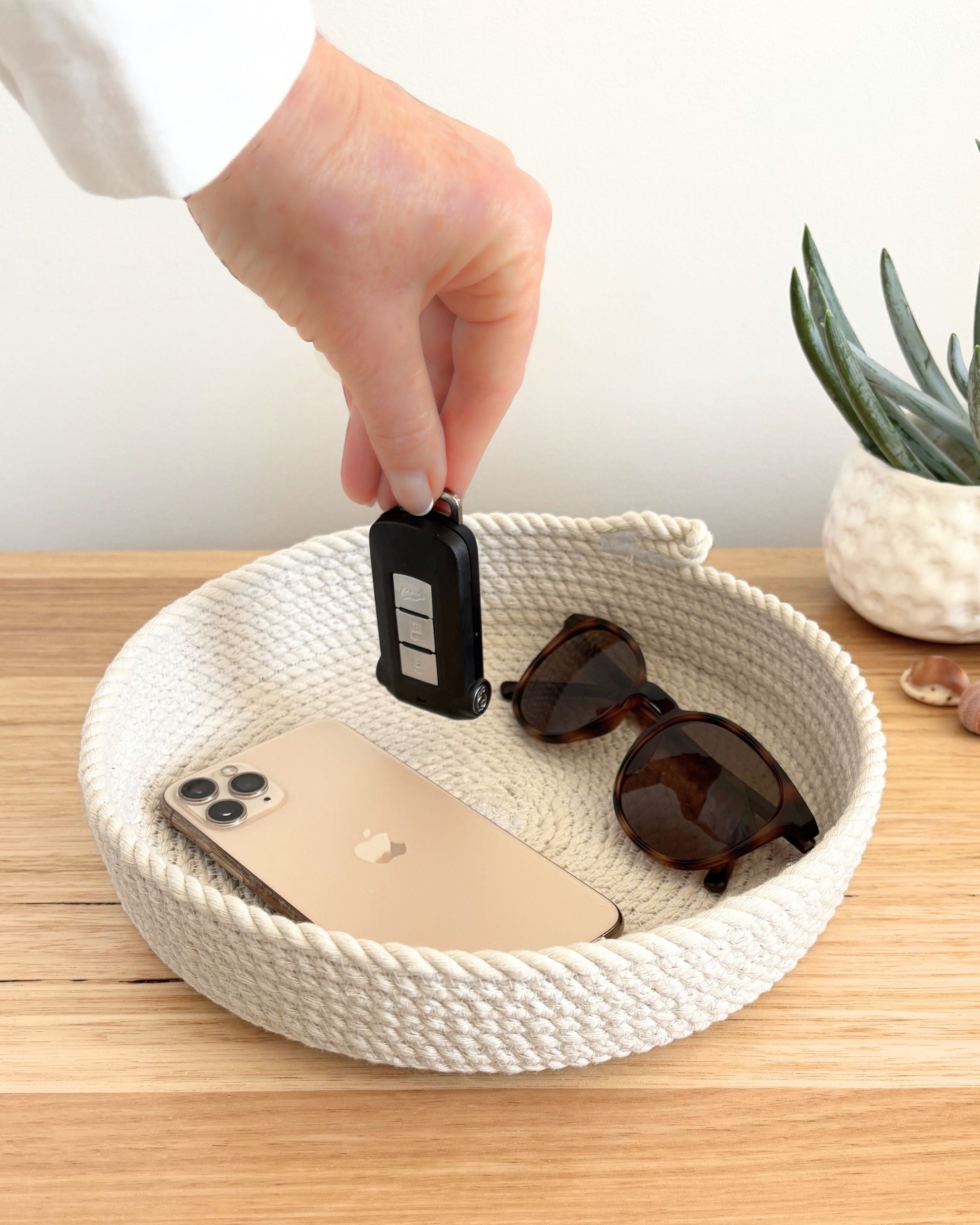 Shallow Rope Basket - Large
