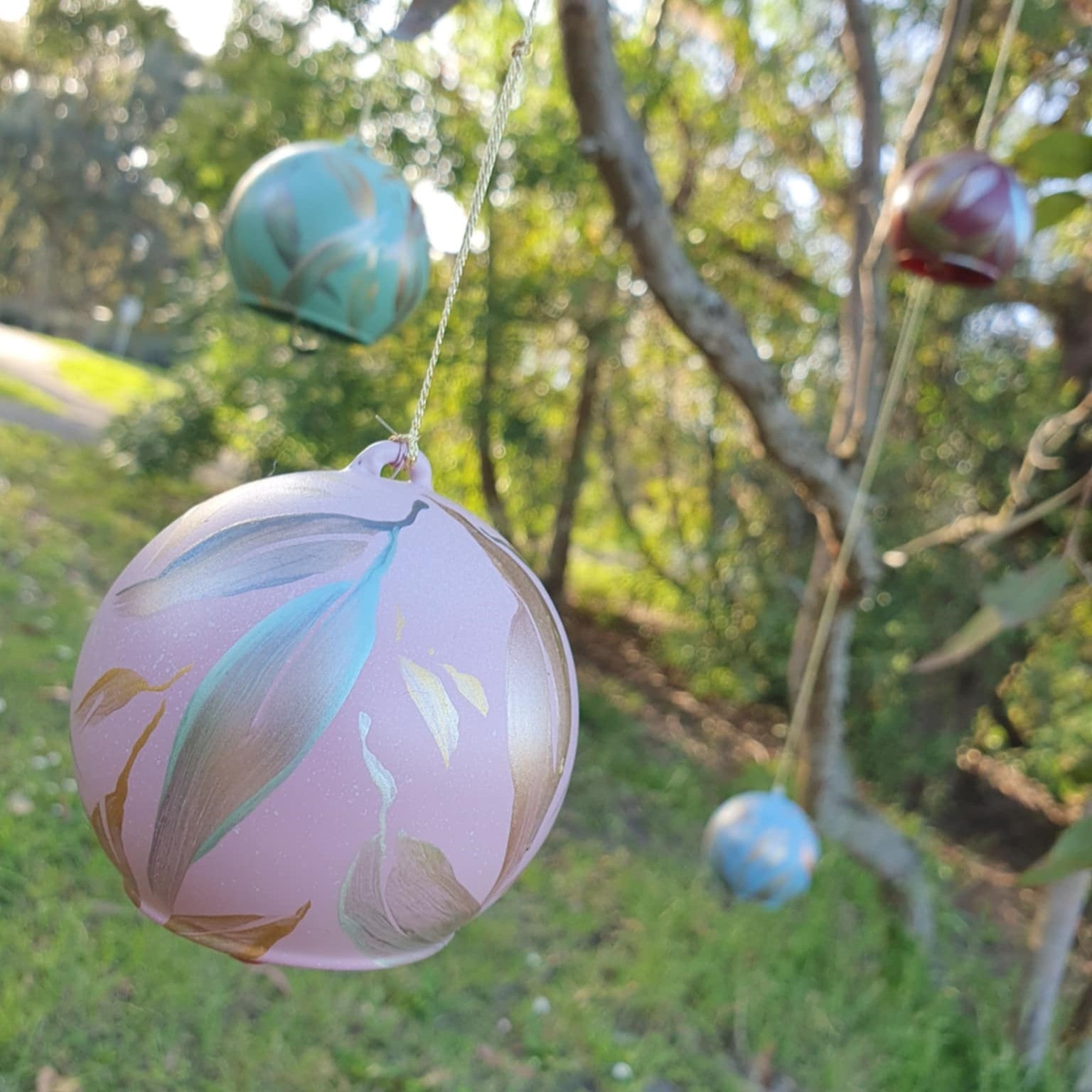 Christmas Glass Wind Chime Ornament | Hand-painted Australian Gum Leaf | Bauble | Decorations