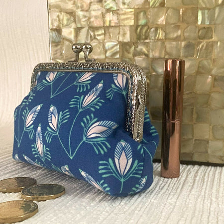 Kiss-lock frame purse - blue with pink flower print