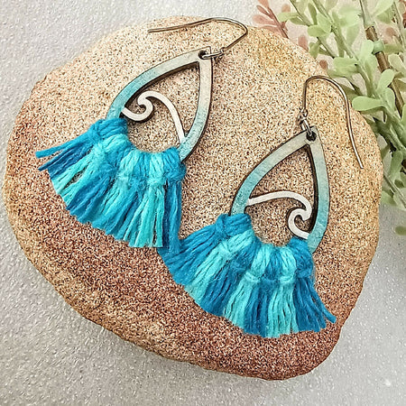 Wood 'n' Macrame Earrings - Blue Breakers