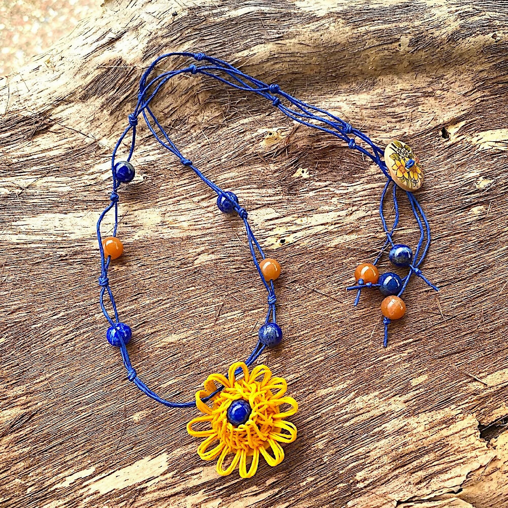 Necklace Knotted Gemstone Beads Flower Pendant Yellow Blue