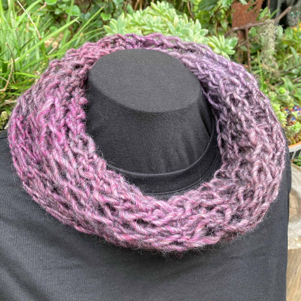 Hand-knitted Cowl - Scarf - Soft and Stretchy - Burgundy/Pink
