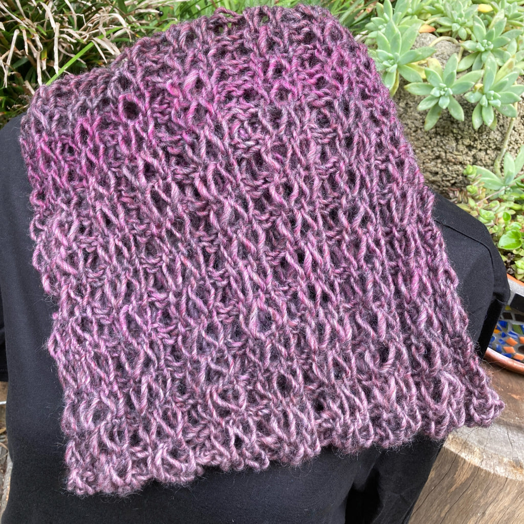 Hand-knitted Cowl - Scarf - Soft and Stretchy - Burgundy/Pink
