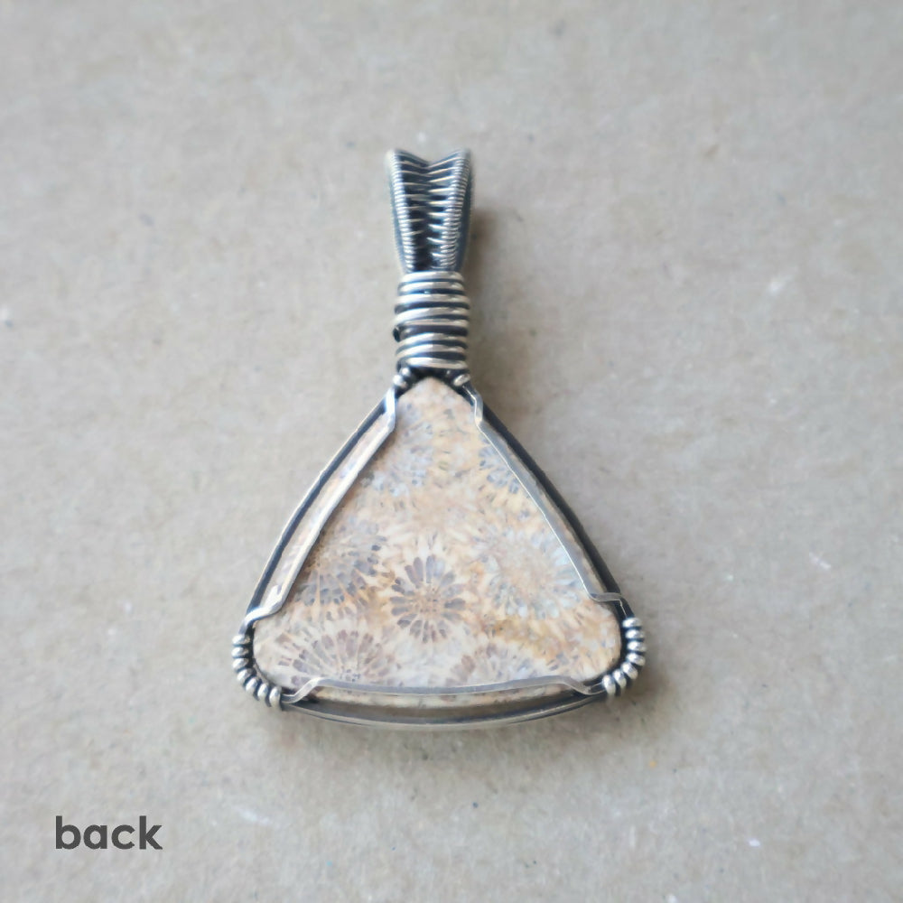 PJS05023_06_FossilCoralPendant_C