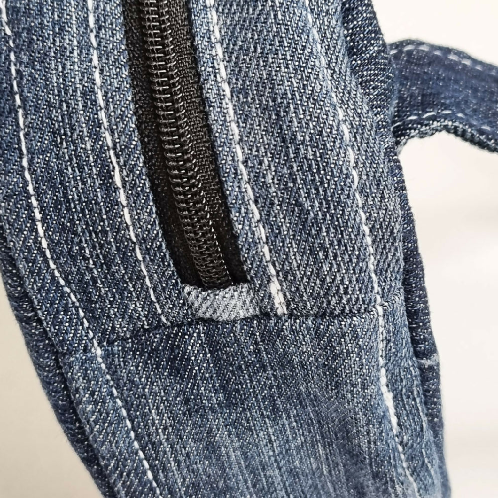 round_denim_handbag_zip-detail