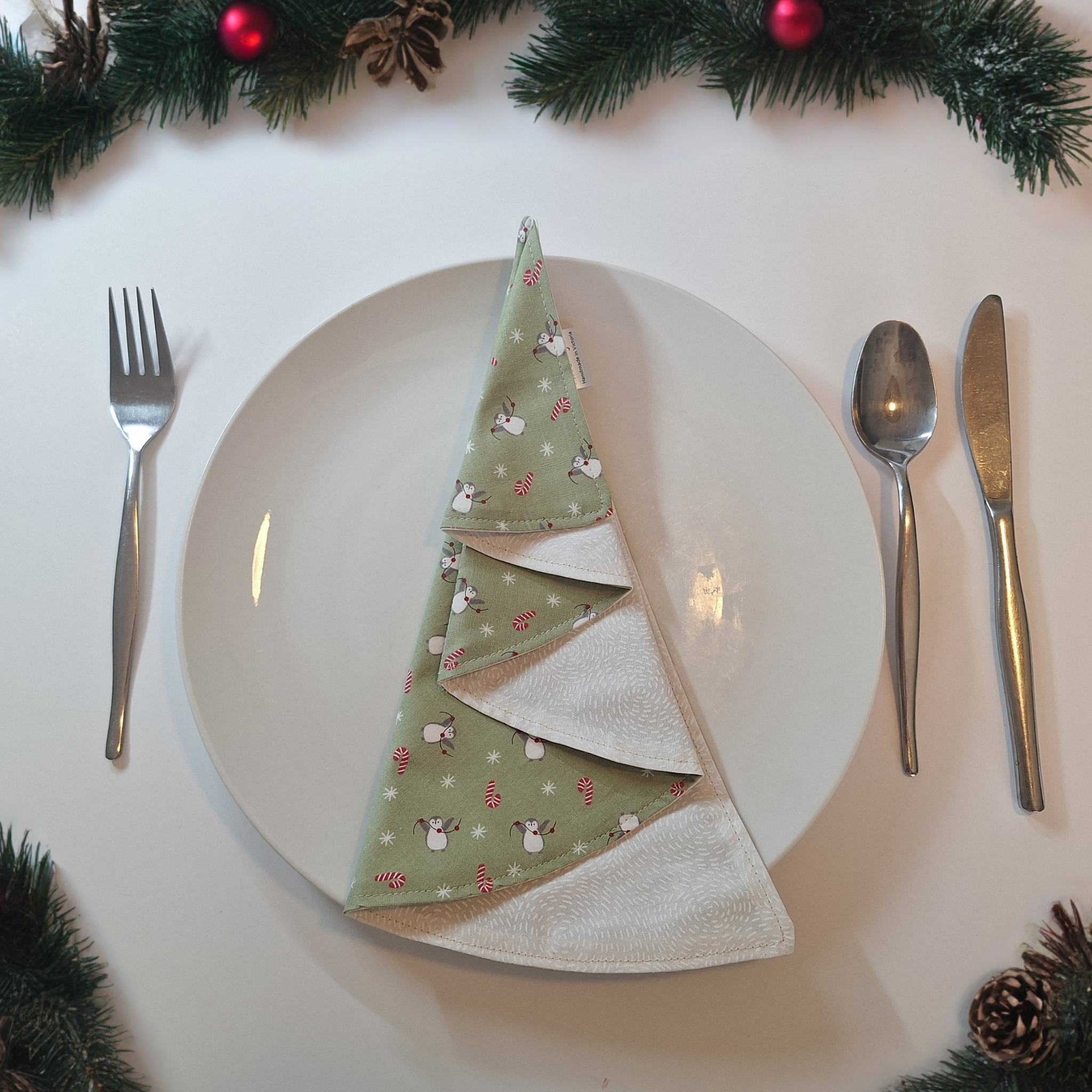Reversible Christmas tree napkins