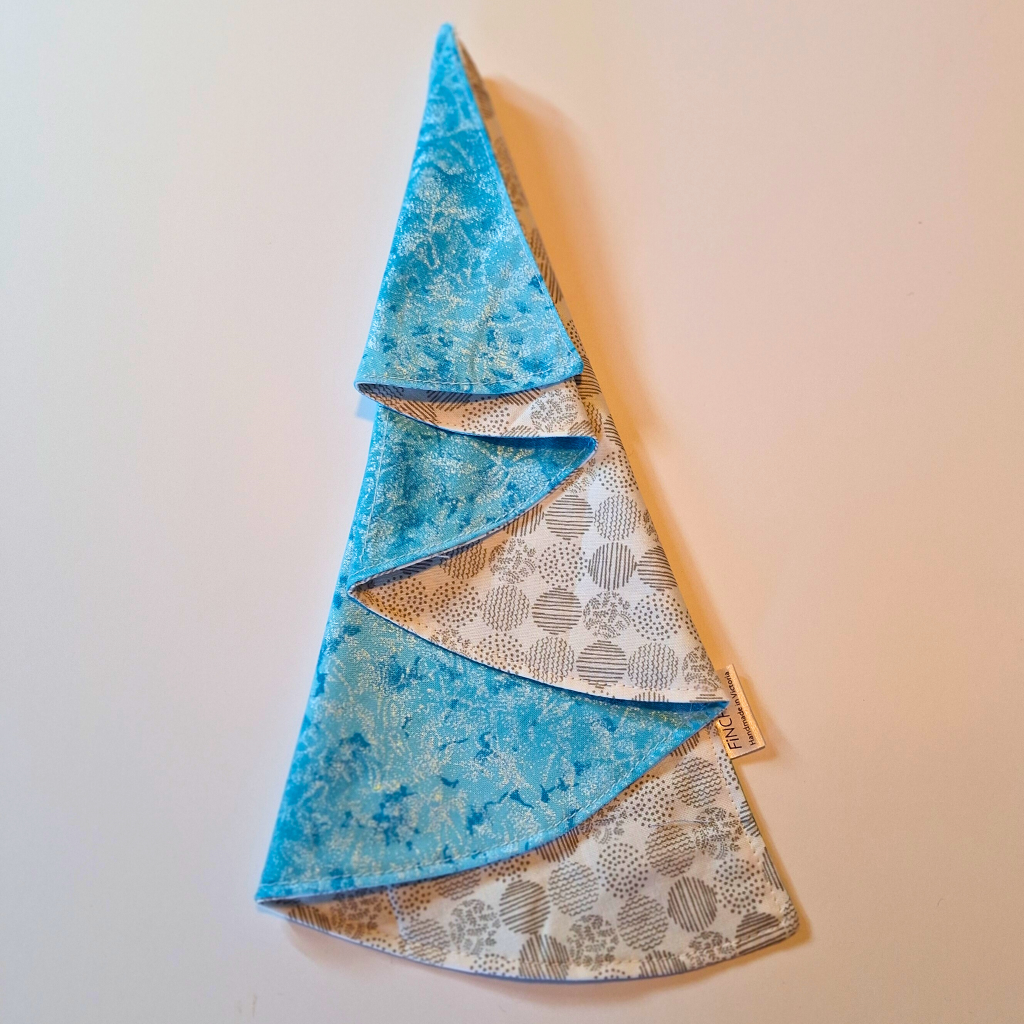 Reversible Christmas tree napkins