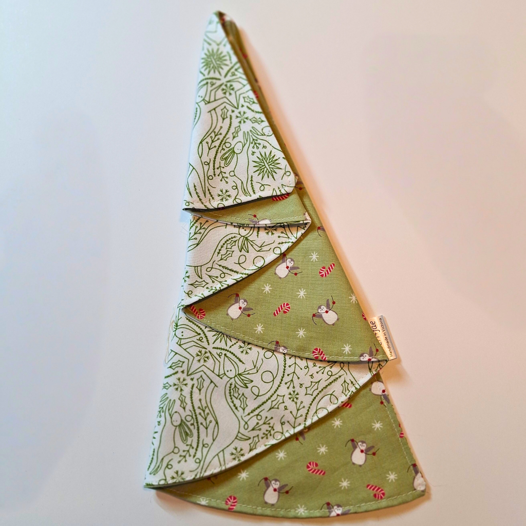 Reversible Christmas tree napkins