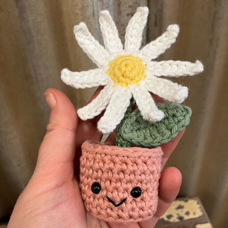 Crochet Daisy Amigurumi Plant for Home and Office Decor Gift