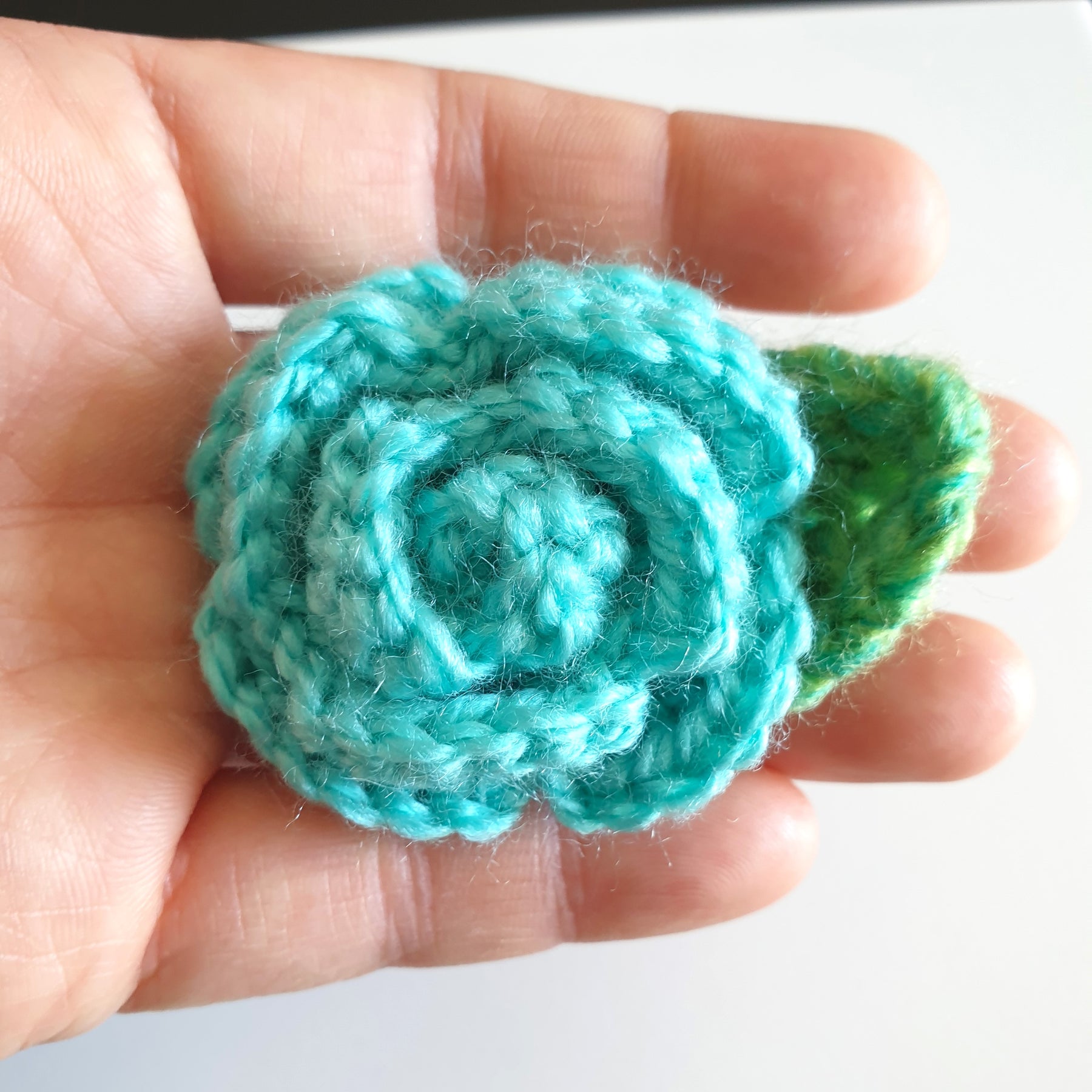 Colourful Hand Knitted Small Crochet Rose Flower + Leaf Brooch - Green Blue (Type 1.3)