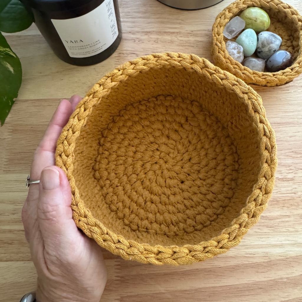 Medium size Warm neutral curry handmade basket | Sustainable recycled textile yarn