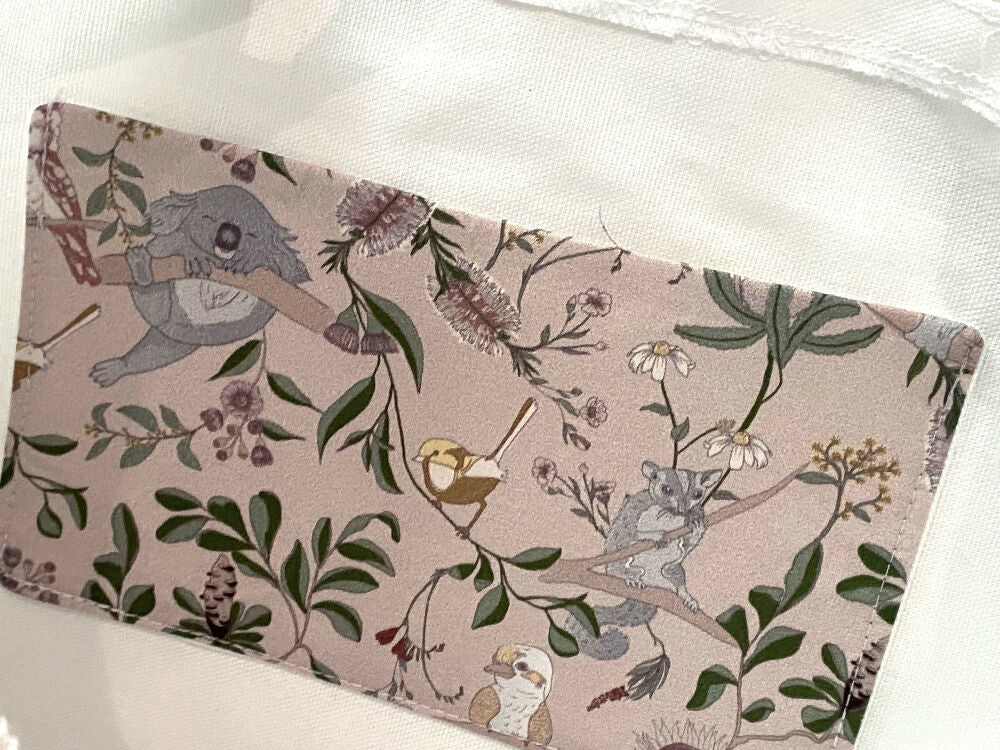 Sleepy koala library/shopping bag